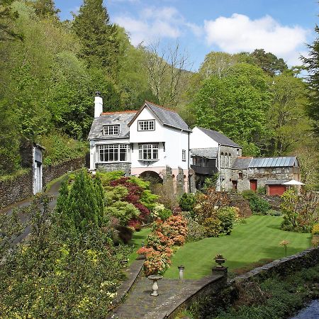 バーマス Glandwr Mill Bed & Breakfast エクステリア 写真