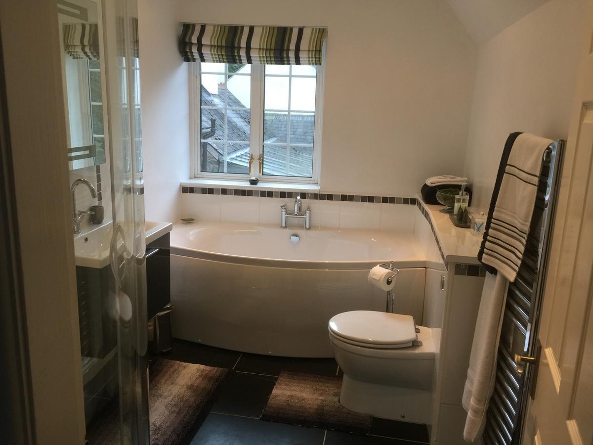 バーマス Glandwr Mill Bed & Breakfast エクステリア 写真